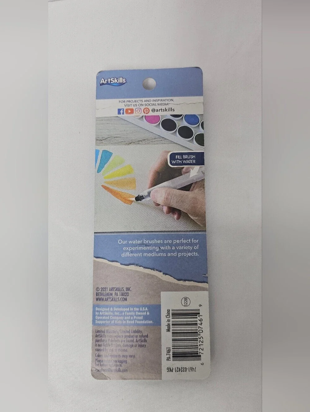 Crafter's Closet Watercolor Paint Set Double Ended Brush Markers Water Brushes